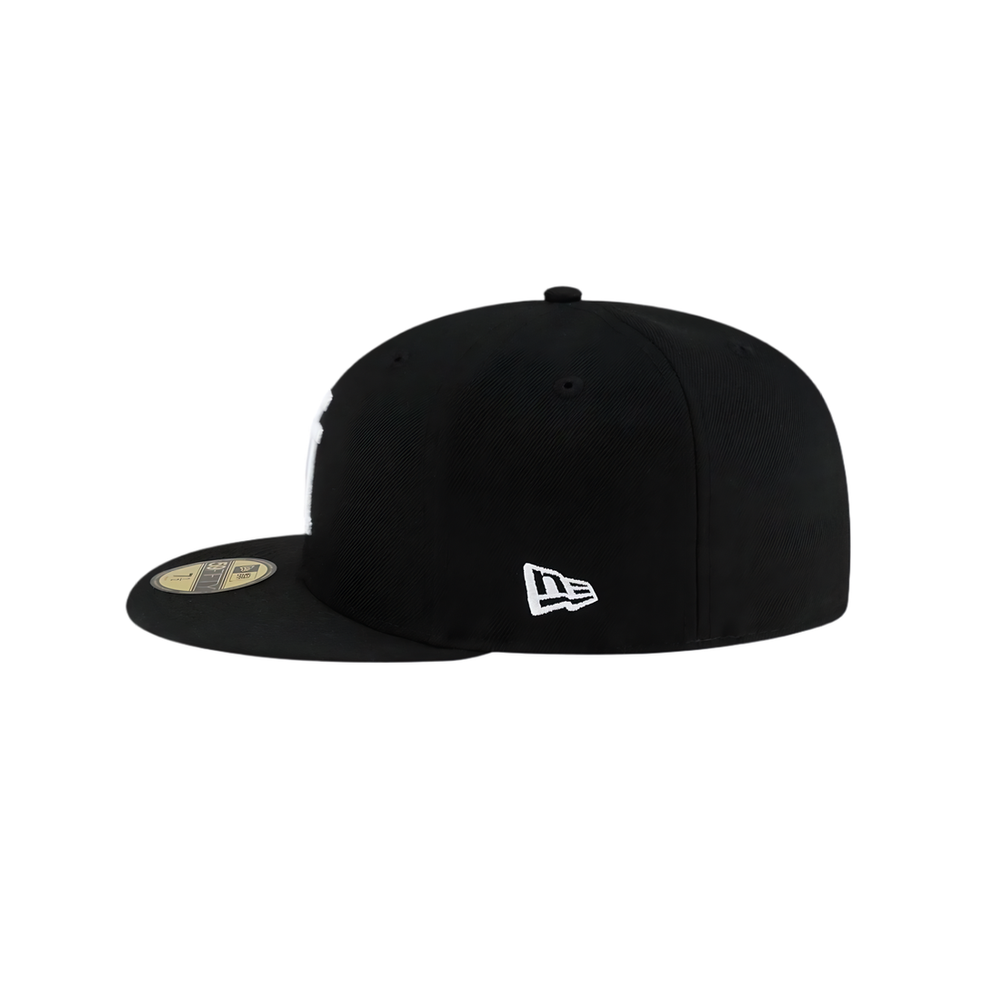 LA Dodgers black upside-down LA fitted hat