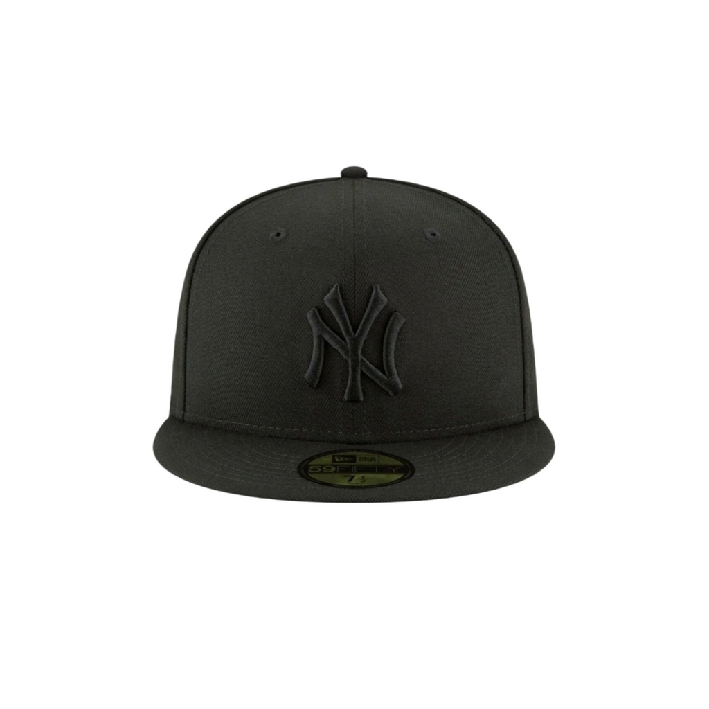 New York Yankees black on black basic fitted hat