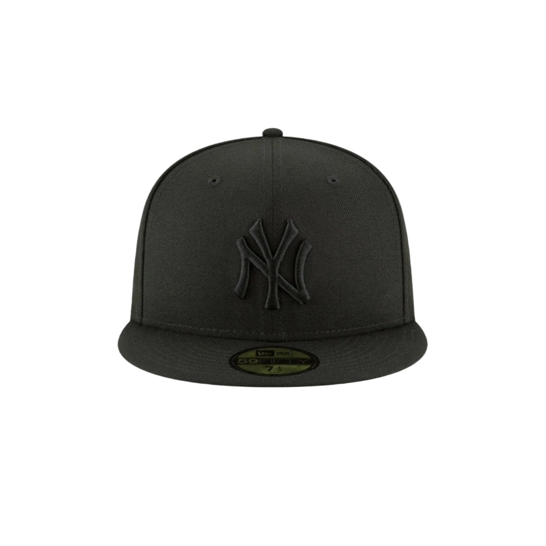 New York Yankees black on black basic fitted hat